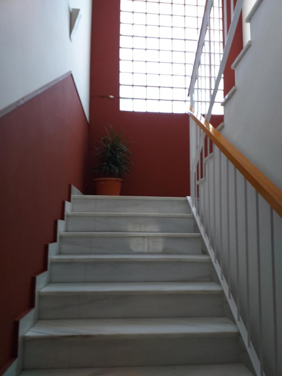 Hostal Monteluna Rociana Exteriör bild